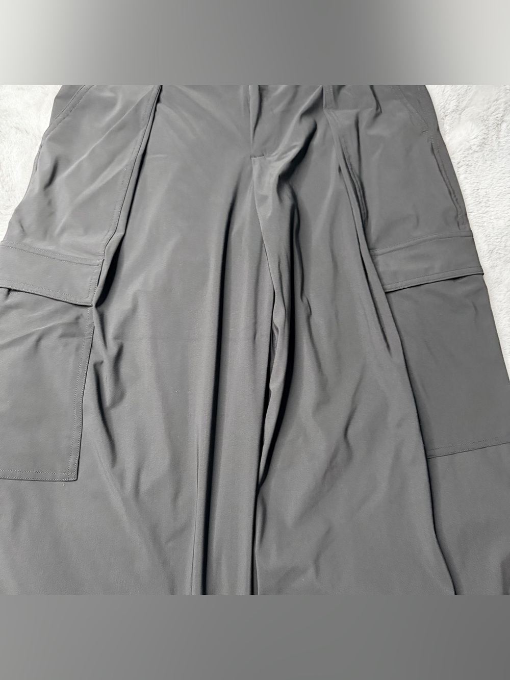 Athleta Pinnacle Cargo High Rise Trouser Black 8P Petite Extra Wide Leg 562507 - Picture 6 of 14